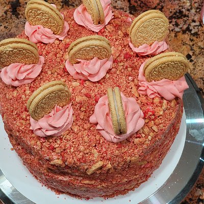 Strawberry Crunch Cake