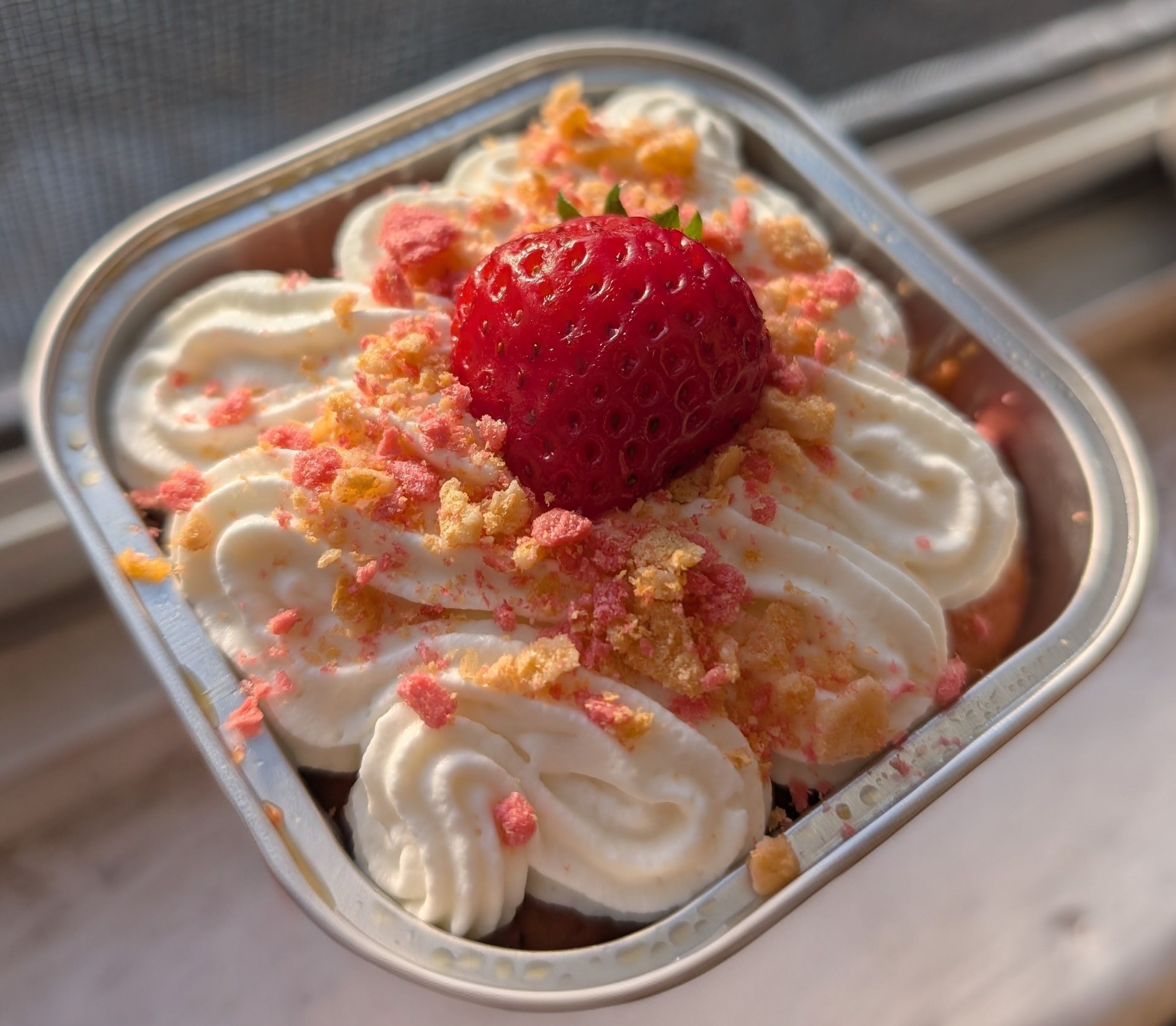Strawberry Crunch Mini Tres Leches 