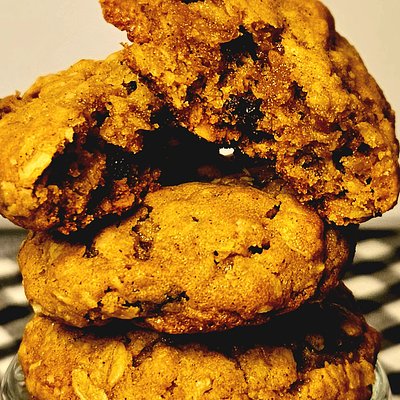 Oatmeal Raisin Cookies