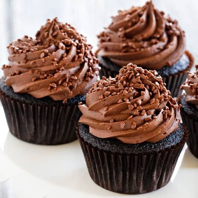 Chocolate Cupcakes: 1 Dozen