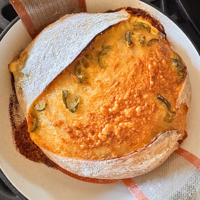 Jalapeño Cheddar Sourdough 
