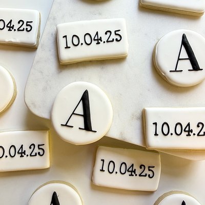 Base Custom Cookies