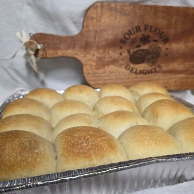 Sourdough Dinner Rolls