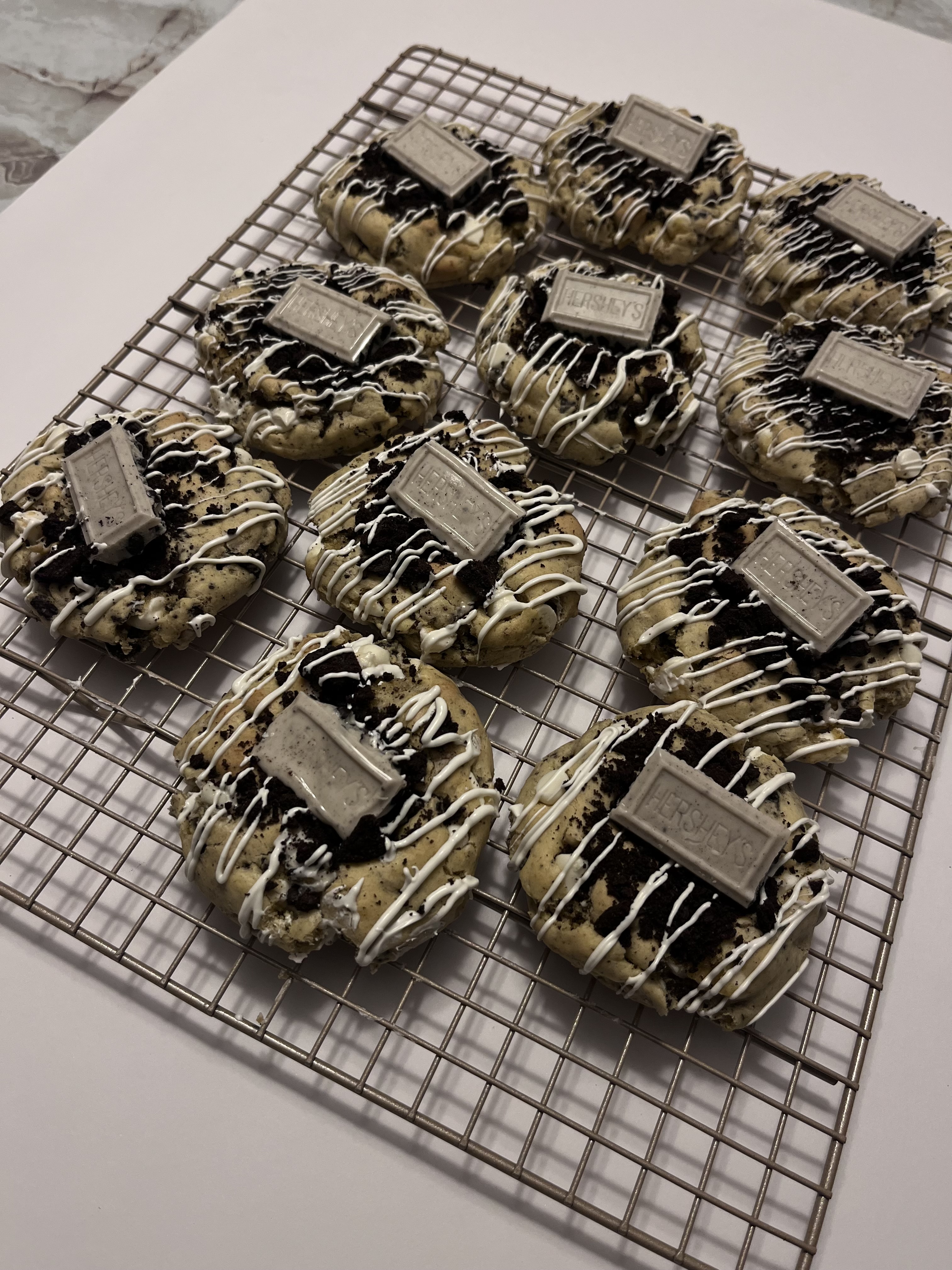 COOKIES N’ CREAM