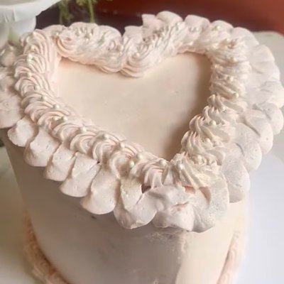 6” Heart Shape Cake