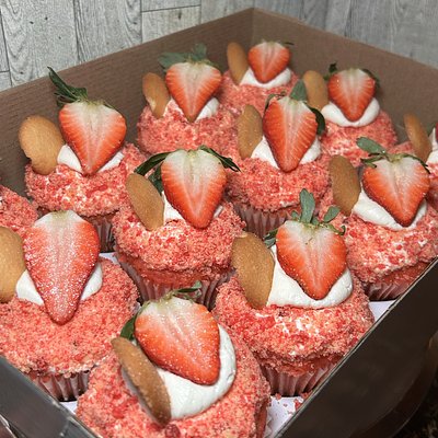 Specialty Cupcakes (READ DESCRIPTION)