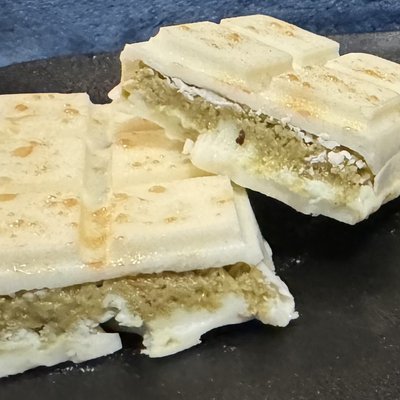 White Chocolate pistachio 