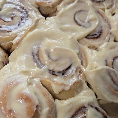 OG Cinnamon Roll (1 Roll)