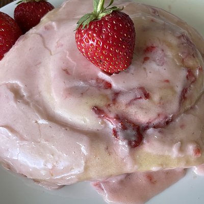 Strawberry Rolls 
