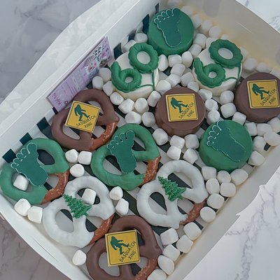 Pretzel & Oreo Gift Set