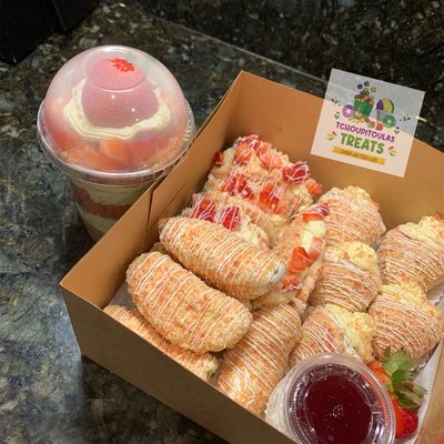 Deluxe Cheesecake Stuffed Box
