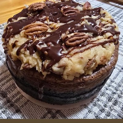 German Chocolate Cheesecake 9in ( Pic is a 6in size)