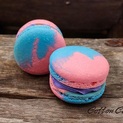 Cotton Candy Macaron