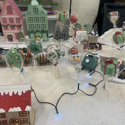 Christmas cake pops