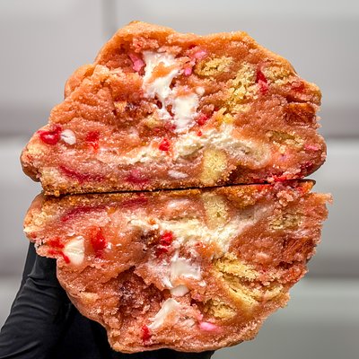 Mega: Strawberry Sweetheart💖🍓 