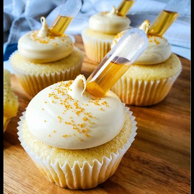 2 Alcohol Infused Cucpakes 