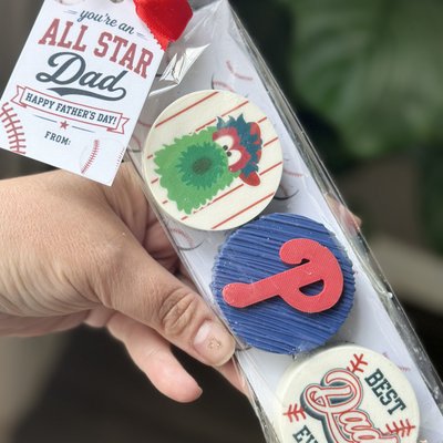 Phillies Triple Oreos