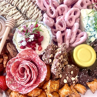 Large Valentine’s Graze Board (feeds 20) Available in Round or Rectangle Boards