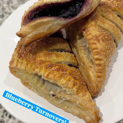 Blueberry Turnovers (4 - Pieces)