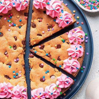 12” Chocolate Chip Cookie Cake