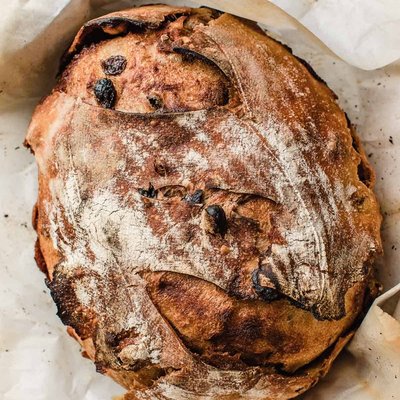 Large Cinnamon Raisin Sourdough