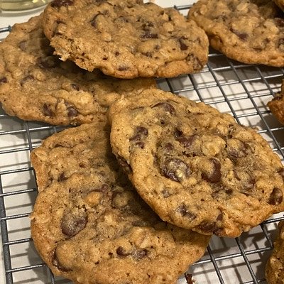 Oatmeal Chocolate Chip w/nuts