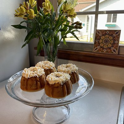 Cinnamon Bundt Cake