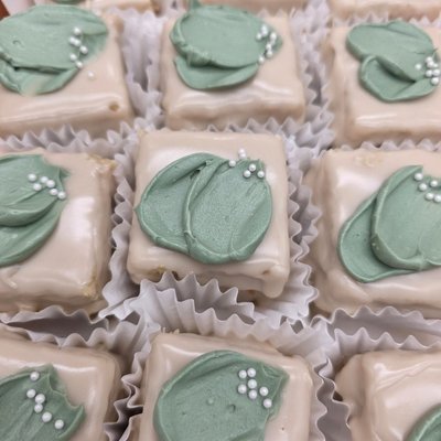 Petite Fours (Dozen)