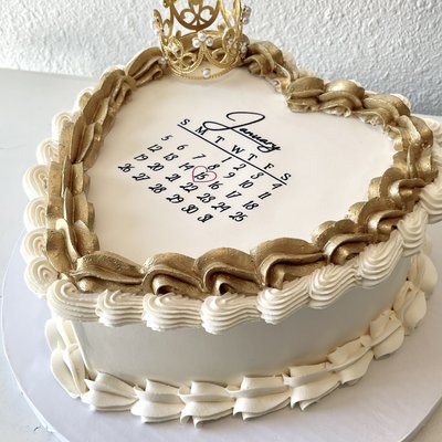 8 Inch Heart Cake Short (serves 14)