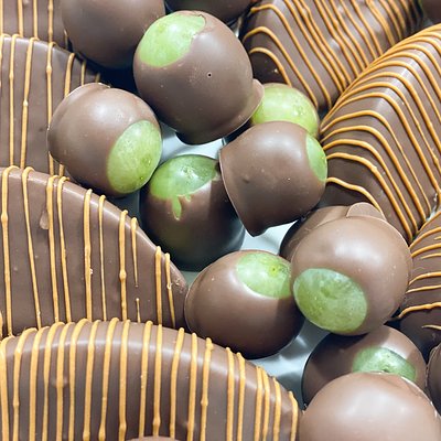 Chocolate Covered Grapes