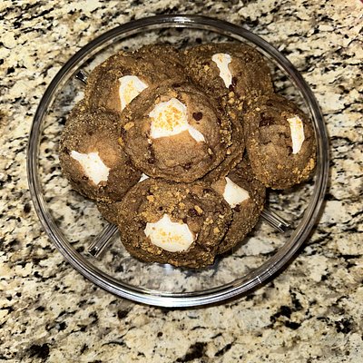 Half a Dozen S’mores Cookies