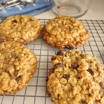 Oatmeal Raisin Cookies