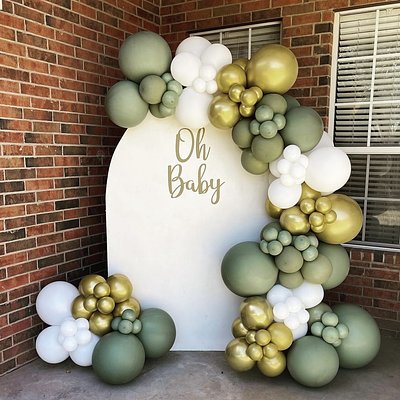 White Wood Panel + Balloon Garland 