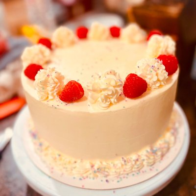 Raspberry And Cream Cake
