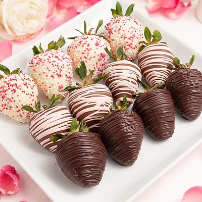 Dipped Strawberry Dozen