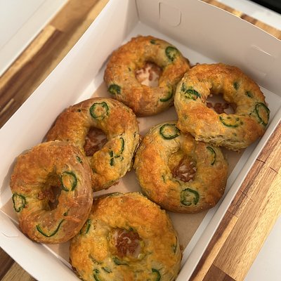 Jalapeño Cheddar Protein Bagels 