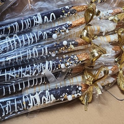 Chocolate Covered Pretzels Rods