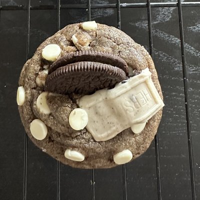 Cookies & Cream Cookies - 6 Pack