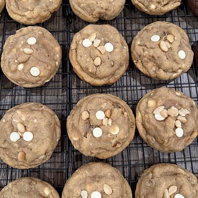 Walnuts Macadamia White Chocolate Cookies