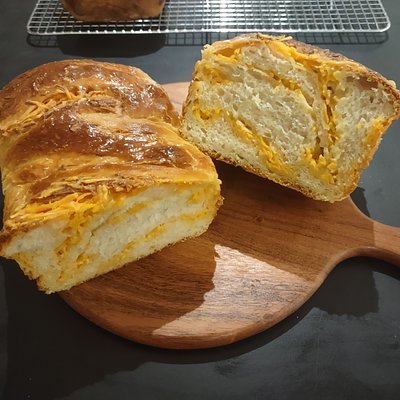 Traditional Cheddar Sandwich Bread