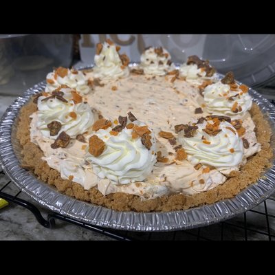 No Bake Butterfinger Pie