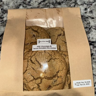 Gluten free double chocolate (milk and white chocolate 5 pack)