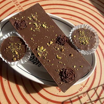 Dubai Chocolate Bar Large