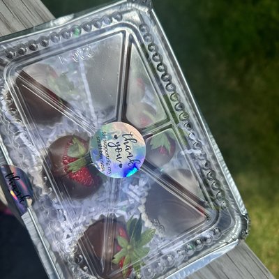 Mini berry box (6-7 berries) (Milk Chocolate)