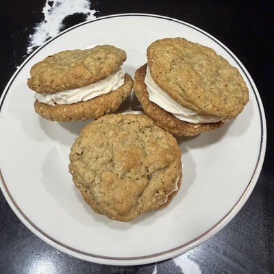 Oatmeal Cream Cookies
