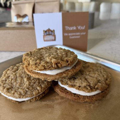 Homemade Oatmeal Pies-12 Pcs