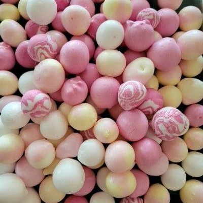 [DYE FREE] POOFS