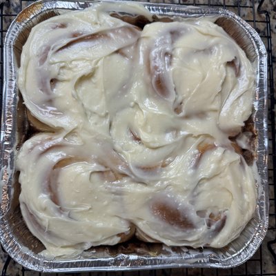 4 Cinnamon Rolls 