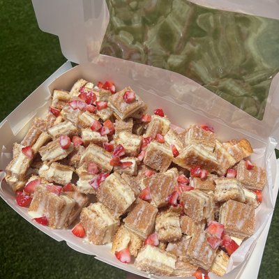 Churro Cheesecake Bites