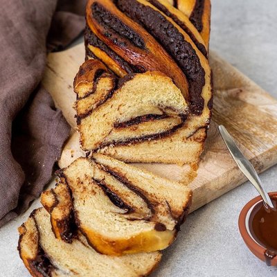 Classic Or Cinnamon Raisin BabKa